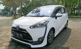 Toyota Sienta 1.5q At Bensin