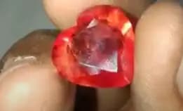 Batu Permata Chatam Bentuk Heart Orange Safir 