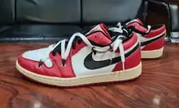 Nike Air Jordan 1 Low Chicago Red Off White Size  43