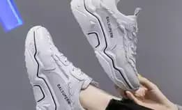 Sepatu Sneakers Wanita Balsuperm