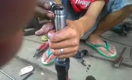 Servis Shock Depan Panggilan