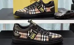 Sepatu Sneakers Pria Burberry