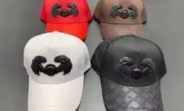 Topi Baseball Trucker Unisex Versace