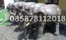 Patung Gajah Kecil