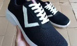 Sneakers Hitam Pria Murah Vt-001 Sepatu Sport Motif Anyaman Awet Dan Tahan Lama