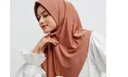 Hijab Bergo Hamidah Bahan Jersey Premium Pilihan Warna Hazelnut Size L