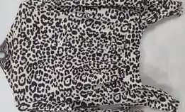 Outer Motif Leopard