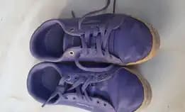 Sepatu Sneakers Kulit Merk Reebok Ori