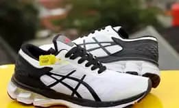 Sepatu Asics