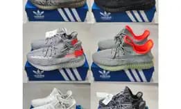 Sepatu Sneakers Yeezy 350