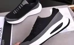 Sepatu Sneakers Pria Hugo Boss