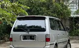 Mobil Toyota Kijang