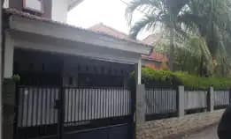 Jual Rumah Siap Huni Di Jalan Samali Ujung Kota Jakarta Selatan