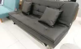 Selma Greesa Sofa Bed Kulit - Hitam