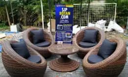 Sofa Bulat Rotan Sintetis