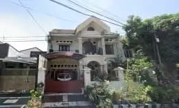Jual Rumah Dua Lantai di Jalan Ketintang Wiyata Kota Surabaya