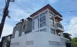 Jual Rumah 2 Lantai + Kolam Renang Gedangan Sidoarjo Rumah Hook Dapat 2 Jalan Shm Imb Strategis