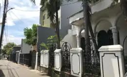 Jual Rumah Lama Bagus Di Jalan Haji Noor Jakarta Selatan