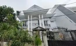 Rumah Hook Bagus Shm Di Jalan Gayungsari Barat Surabaya