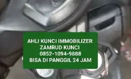 Zamrud Kunci 0852-1094-9888 Ahli Kunci & Duplikat Kunci Immobilizer Jakarta Timur