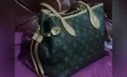 Tas Bahu Lv 