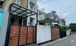 Rumah Second Mewah Kramatjati Jakarta Timur Shm