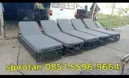 Sunbed Rotan Sintetis