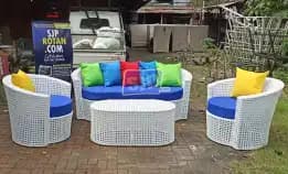 085755969664, 1 Set Sofa Lengkung Anyaman Mata Ayam Rangka Besi Dilapisi Anti Karat