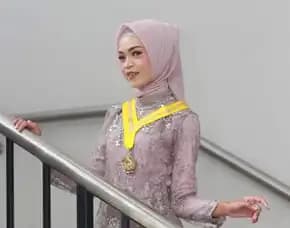 Eksklusif, Kebaya Wisuda  Modern, Kebaya Brokat Lengan Panjang, Wisuda Sma, Makasar, Neng Lina Kebaya