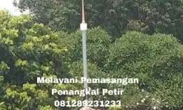 Ahlinya Pasang Penangkal Petir Dipercaya Lemahsugih Majalengka