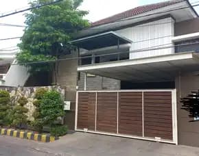 Jual Rumah Nyaman Di Dhi Barat, Surabaya Timur