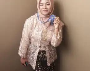 Inovatif, Kebaya Kutubaru, Kebaya Modern Wisuda, Acara Formal, Agam, Neng Lina Kebaya